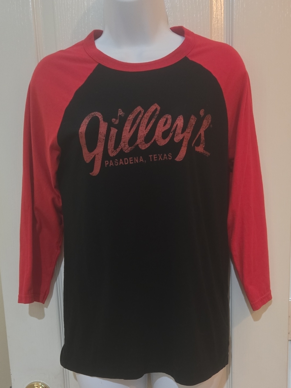 Gilley's Pasadena, TX Old School T-shirt Women's Size Small Baseball Style Tee